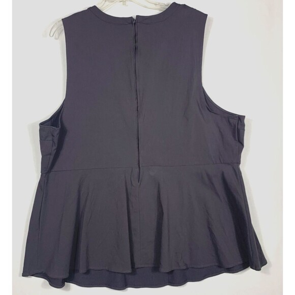 Torrid Shirt Womens Top Size 4 Dark Gray Sleeveless Peplum Blouse Lace V Neck - Picture 8 of 9